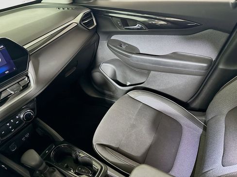 Used 2025 Chevrolet TrailBlazer LT image 20