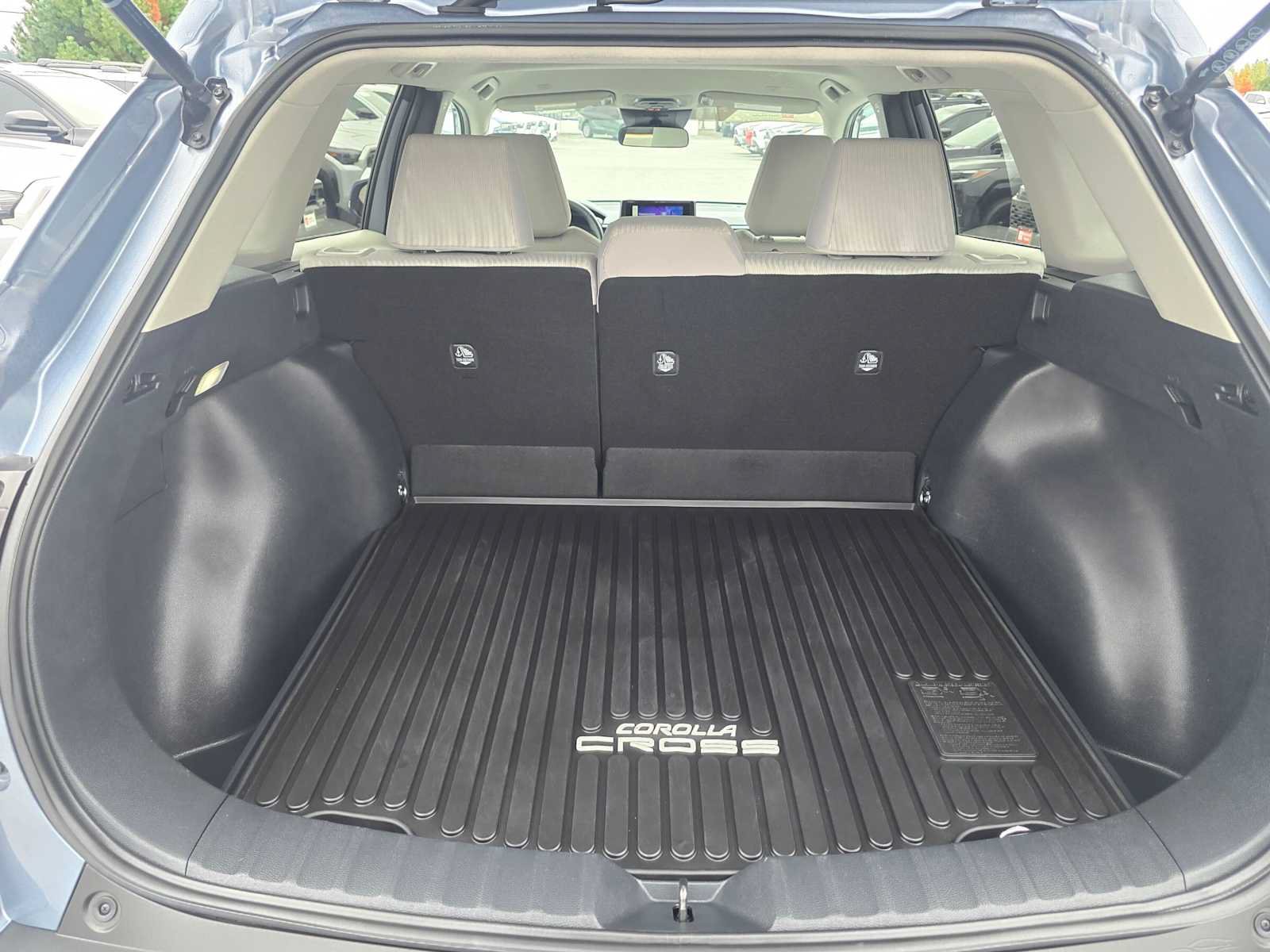 Certified 2024 Toyota Corolla Cross LE AWD/4WD image 14