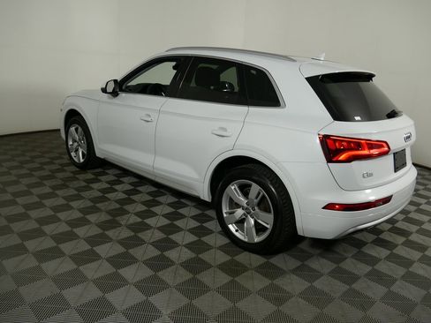 Used 2019 Audi Q5 2.0T Premium w/ Convenience Package image 5