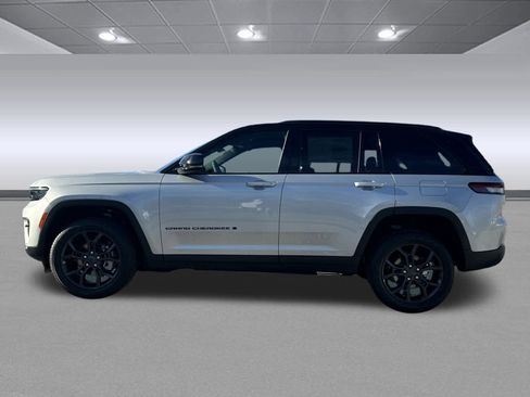 New 2025 Jeep Grand Cherokee Limited image 4