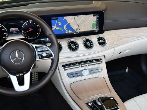 Used 2020 Mercedes-Benz E 450 4MATIC Cabriolet image 70
