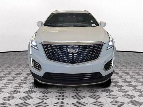 Certified 2022 Cadillac XT5 Premium Luxury image 2