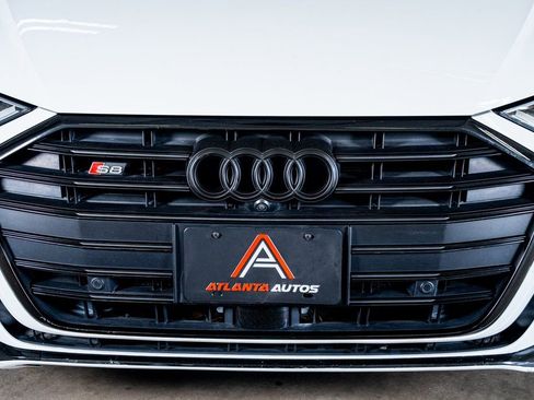 Used 2020 Audi S8 L w/ S8 Executive Package image 16