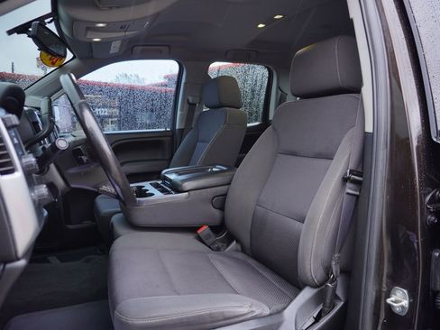 Used 2018 Chevrolet Silverado 1500 LT w/ All Star Edition image 21