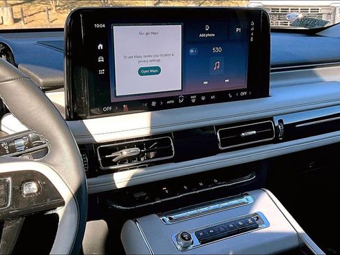 Used 2025 Lincoln Aviator Reserve w/ Equipment Group 201A image 6