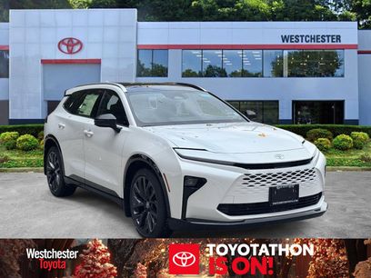 New 2025 Toyota Crown Signia