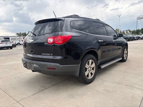 Used 2012 Chevrolet Traverse LT w/ LPO, 'HIT The Road' Package AWD/4WD image 5