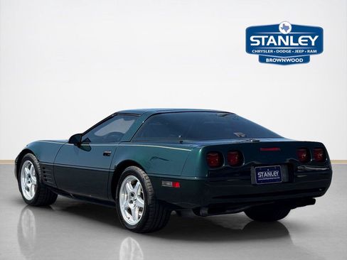 Used 1994 Chevrolet Corvette Coupe RWD image 5
