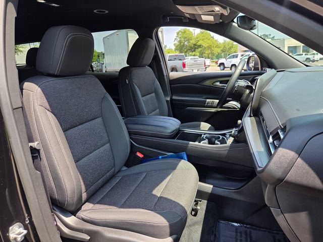 Used 2025 Chevrolet Traverse LT FWD image 20