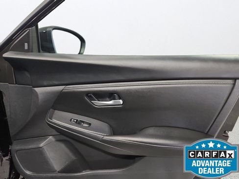 Used 2024 Nissan Sentra SV FWD image 25