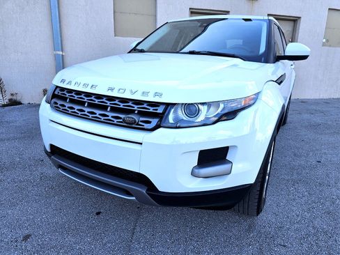 Used 2015 Land Rover Range Rover Evoque Pure image 10