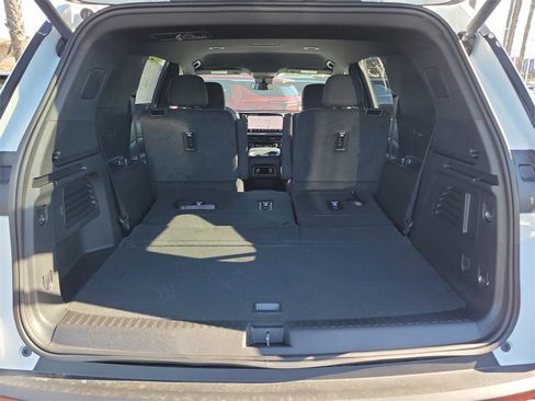 New 2026 Chevrolet Traverse LT image 20