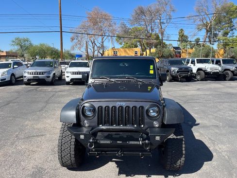 Used 2018 Jeep Wrangler Unlimited Sport S image 42