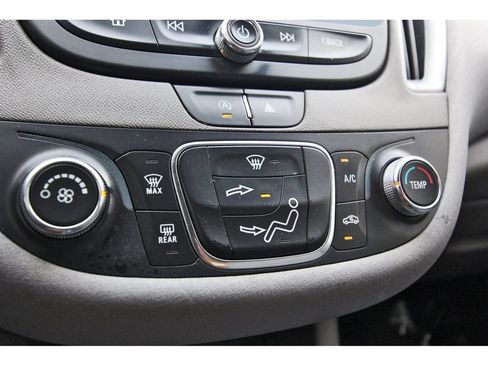 Used 2022 Chevrolet Malibu LS FWD image 23