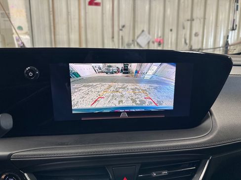 Used 2024 Buick Encore GX Preferred w/ Comfort Package AWD/4WD image 25
