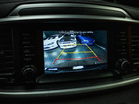 Used 2019 Kia Sorento S image 20