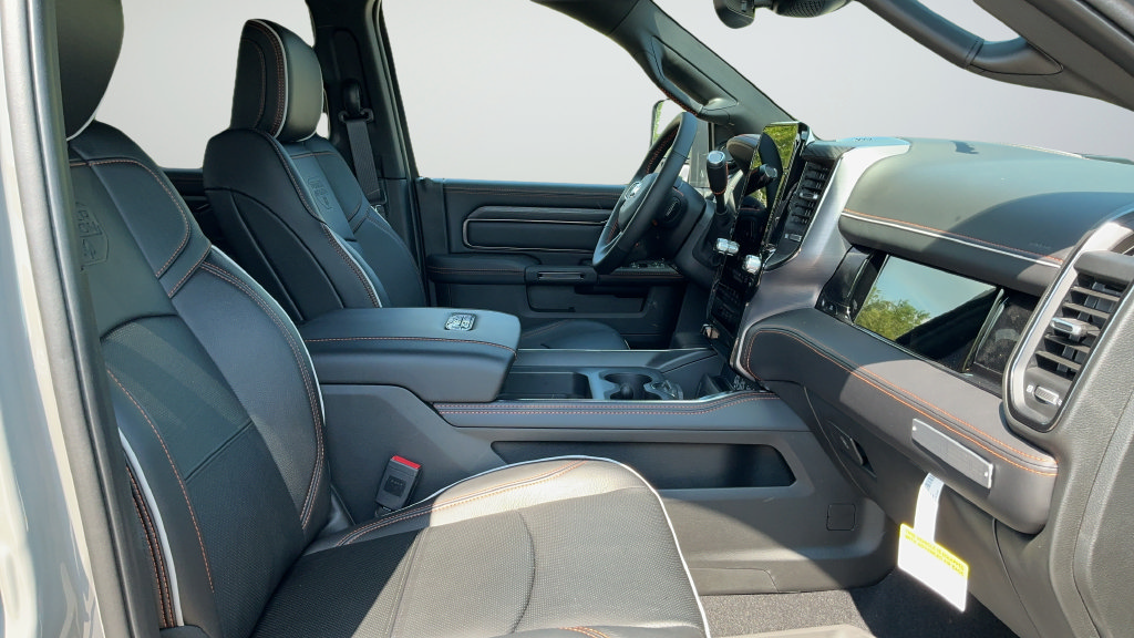 New 2027 RAM 2500 4x4 Crew Cab image 21