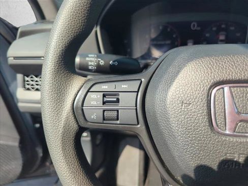 Used 2023 Honda Accord EX image 12