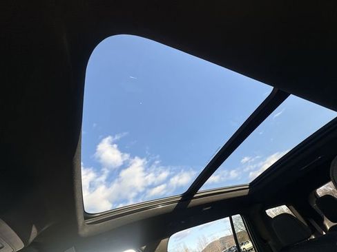 New 2026 Chevrolet Traverse LT w/ Sun and Wheel Package image 19