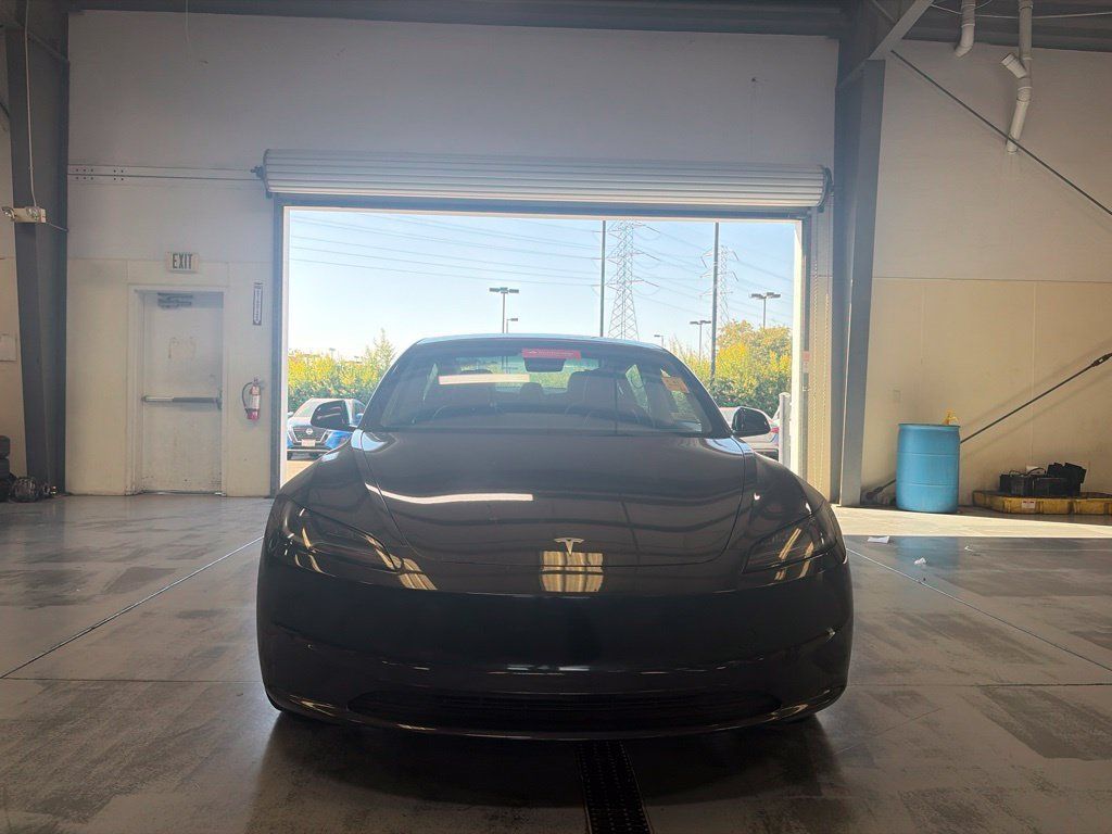 Used 2024 Tesla Model 3 Standard Range RWD image 2