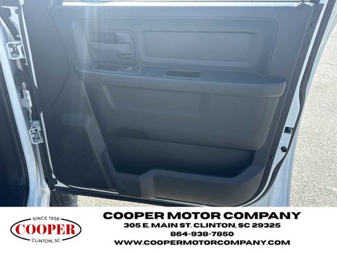 Used 2024 RAM 3500 Tradesman w/ Chrome Appearance Group image 14