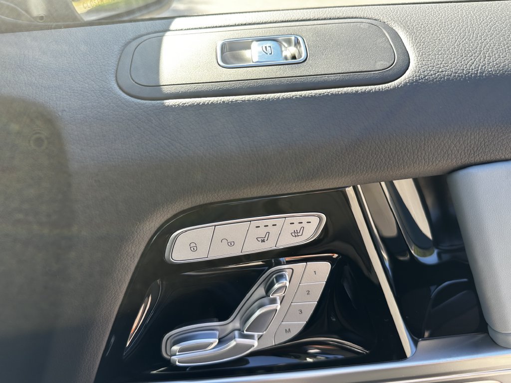 New 2027 Mercedes-Benz G 580 e image 17