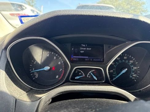 Used 2013 Ford Focus Titanium FWD image 5