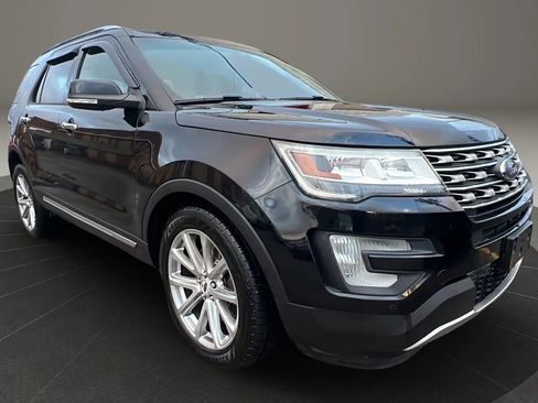 Used 2016 Ford Explorer Limited image 3