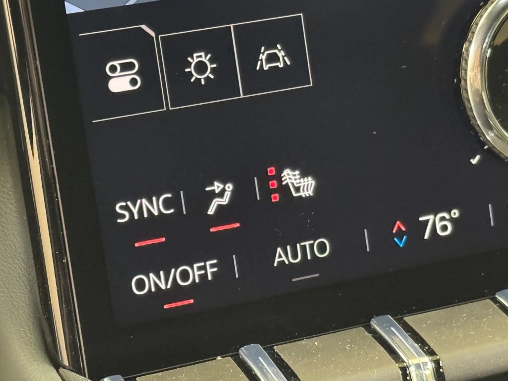 New 2026 GMC Terrain AT4 w/ LPO, Floor Liner Package AWD/4WD image 38