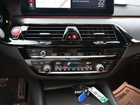 Used 2022 BMW M5 w/ Competition Package image 23