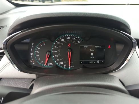 Certified 2022 Chevrolet Trax LT w/ LT Convenience Package image 14