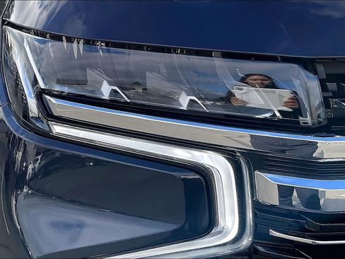 Used 2022 Chevrolet Tahoe LT w/ Luxury Package image 29