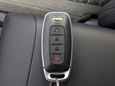 Used 2021 Nissan Rogue SV FWD image 29