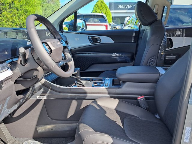 New 2027 Kia Carnival SX w/ Dark Edition Package FWD image 12