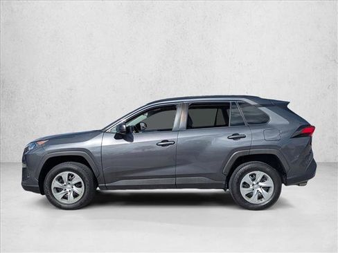 Used 2019 Toyota RAV4 LE image 9