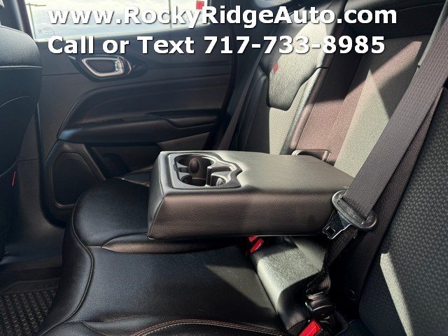 Used 2025 Jeep Compass Trailhawk AWD/4WD image 22