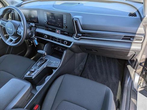 Used 2024 Kia Sportage LX image 21