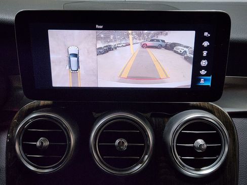 Used 2022 Mercedes-Benz GLC 300 image 37