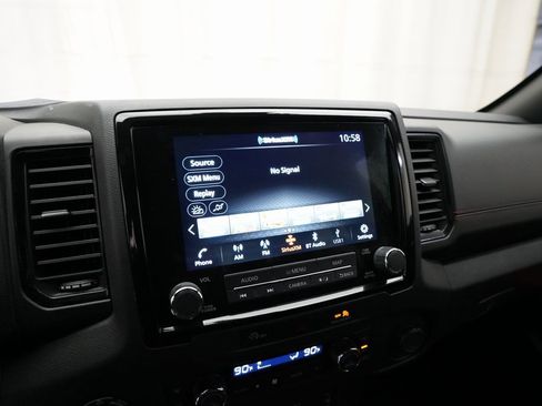 Used 2024 Nissan Frontier PRO-4X w/ Pro Convenience Package image 6