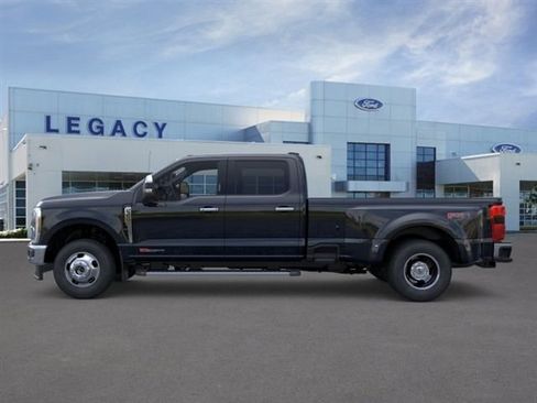 New 2026 Ford F350 Lariat w/ Chrome Package AWD/4WD image 3