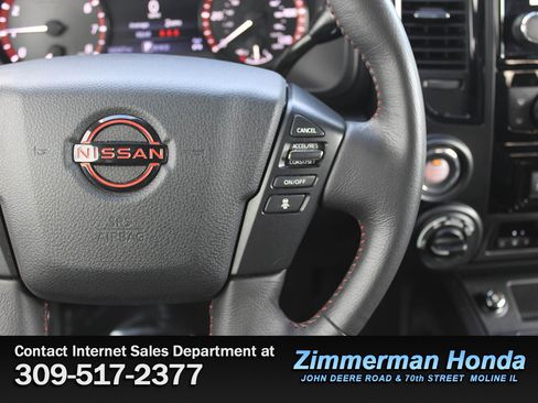 Used 2023 Nissan Titan PRO-4X w/ Pro-4x Convenience Package image 13