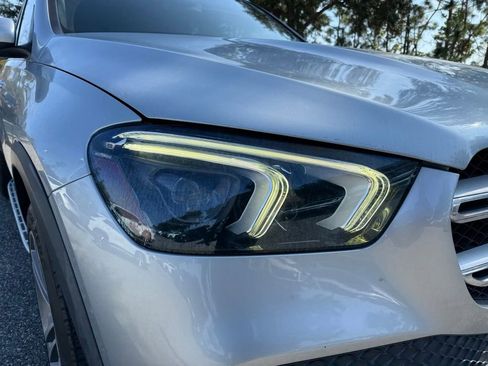 Used 2022 Mercedes-Benz GLE 350 4MATIC image 4