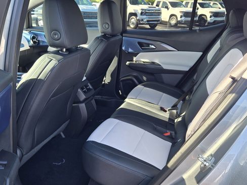 New 2026 Chevrolet Equinox EV LT image 7