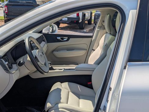 Used 2020 Volvo XC60 T6 Inscription AWD/4WD image 17