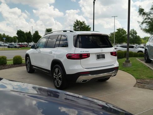 Certified 2026 Mercedes-Benz GLB 250 4MATIC image 6