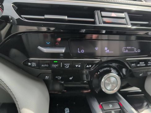 Used 2022 Acura MDX SH-AWD w/ Advance Package image 27