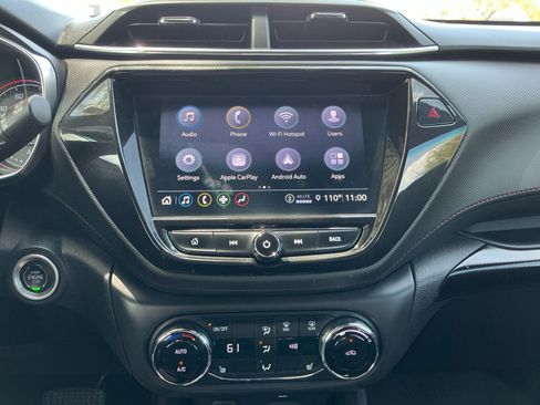 Used 2021 Chevrolet TrailBlazer RS w/ Sun and Liftgate Package FWD image 12