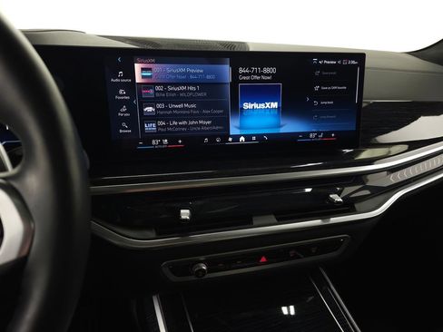 Used 2024 BMW X7 xDrive40i w/ M Sport Package image 27