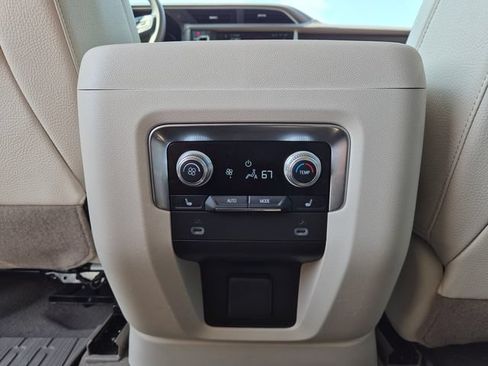Used 2023 GMC Yukon Denali AWD/4WD image 35