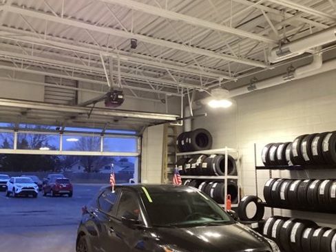 Used 2021 Nissan Kicks S image 3